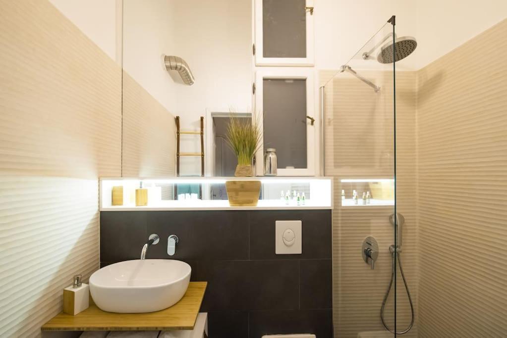 No.8: Lovely & Cosy 3-Room Heart Of The City ทิมิชัวรา ภายนอก รูปภาพ