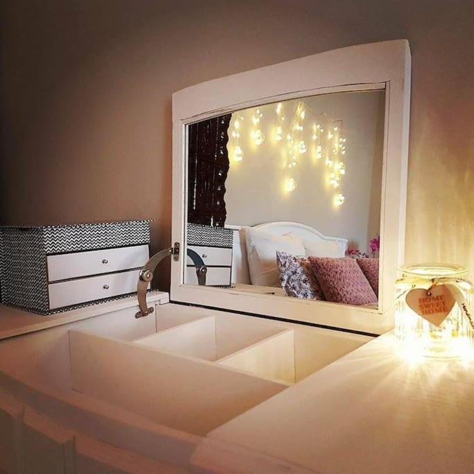 No.8: Lovely & Cosy 3-Room Heart Of The City ทิมิชัวรา ภายนอก รูปภาพ
